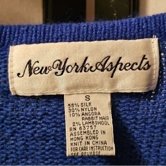 New York Aspects Blue Sweater with Geometric Patterns Size Small - Picture 2 of 4